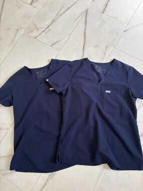 Figs Women’s Navy V-Neck Scrub Top Pair